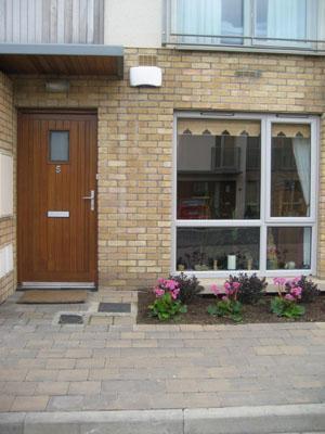 5 Waterside Way