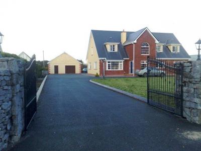 Oakfield Lodge