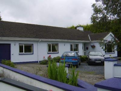 Clogh 4 Bed