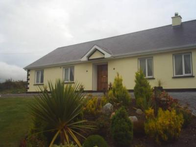 4 Bed Bungalow at Tour