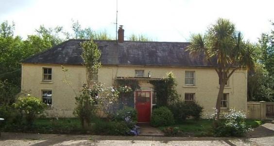 17th century farmhouse on 40 acres